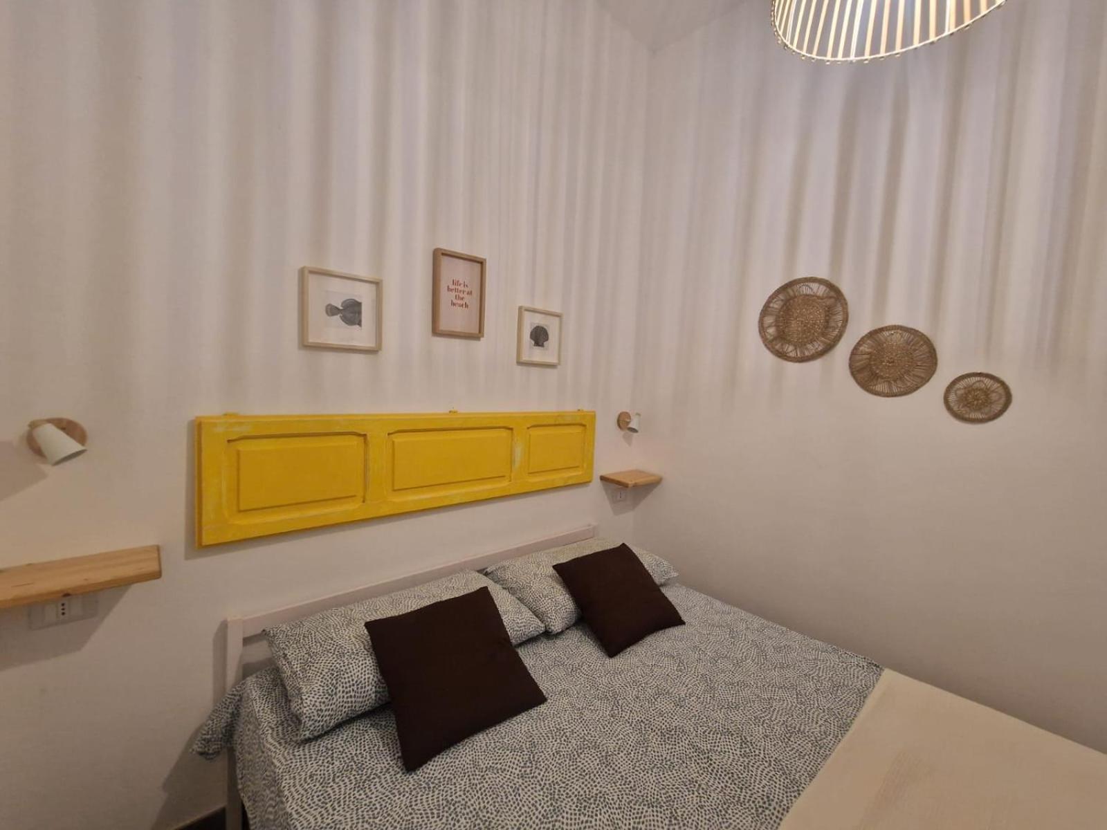 Camere A Oriente II Room And Apartments Torre dell'Orso Exterior photo