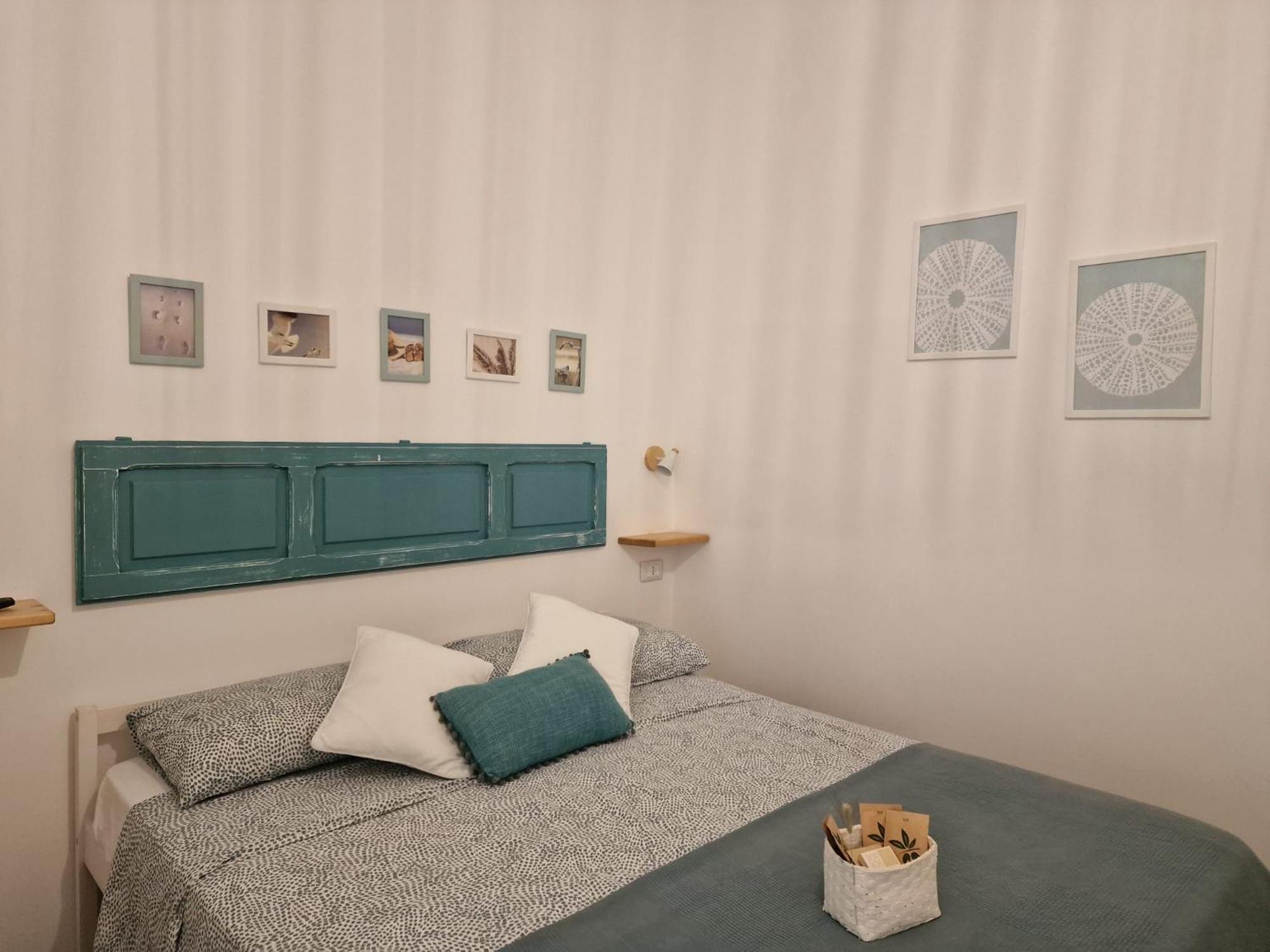 Camere A Oriente II Room And Apartments Torre dell'Orso Exterior photo